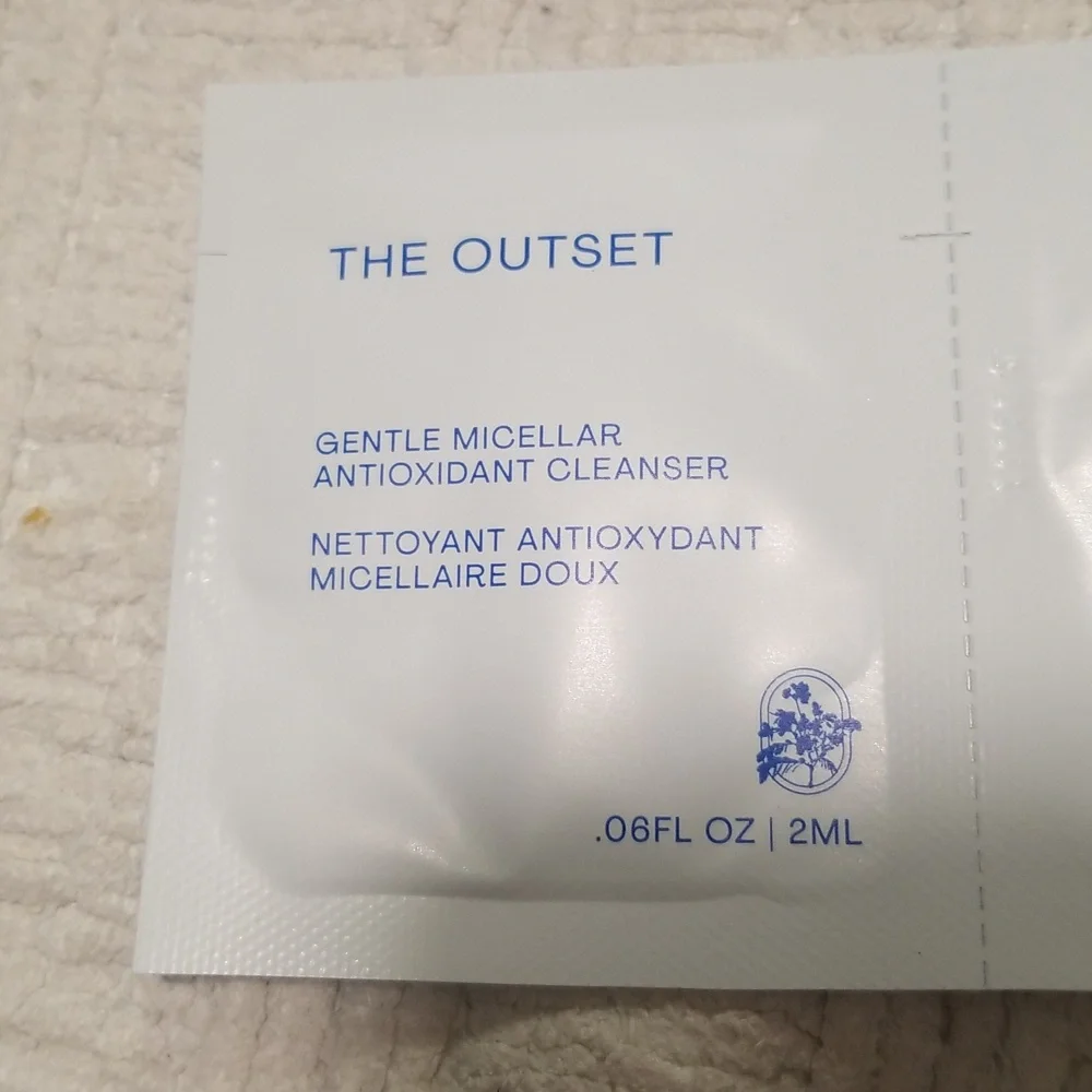 The Outset 3 Pack Travel Packets. 4 Packets As Shown In Pic